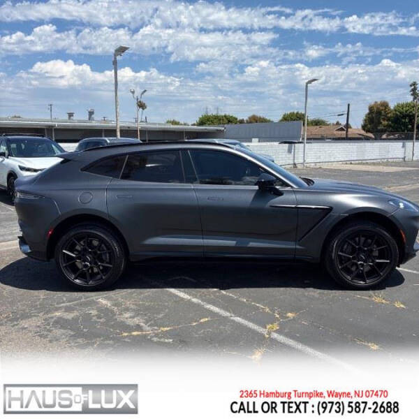 2021 Aston Martin DBX