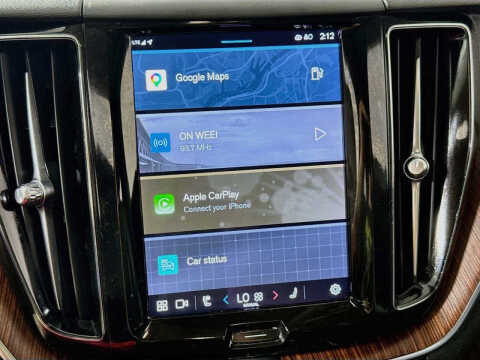 2023 Volvo XC60 B5 Plus Dark Theme