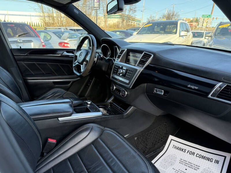 2016 Mercedes-Benz GL-Class AMG GL 63