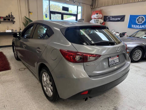 2015 Mazda MAZDA3 i Touring