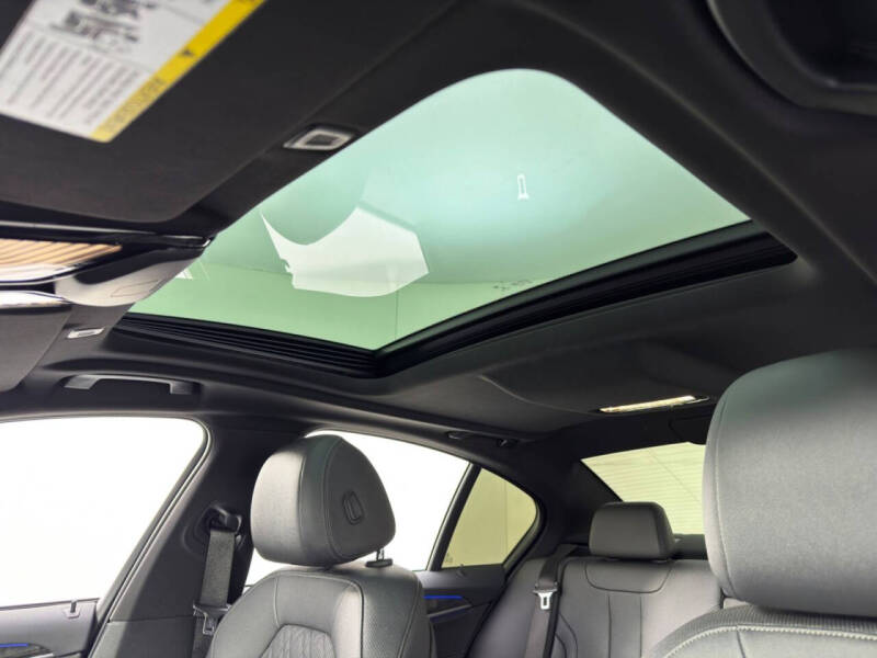 2021 BMW 5 Series 540i