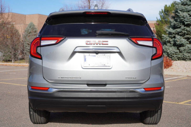 2023 GMC Terrain SLT