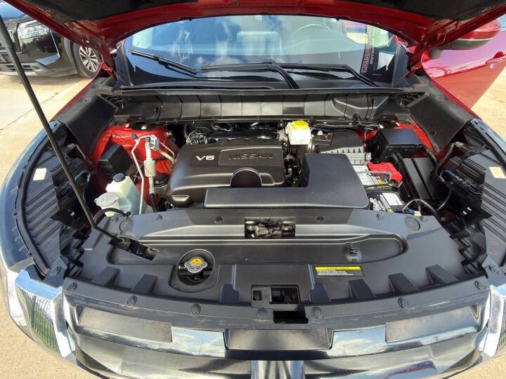 2022 Nissan Pathfinder SV