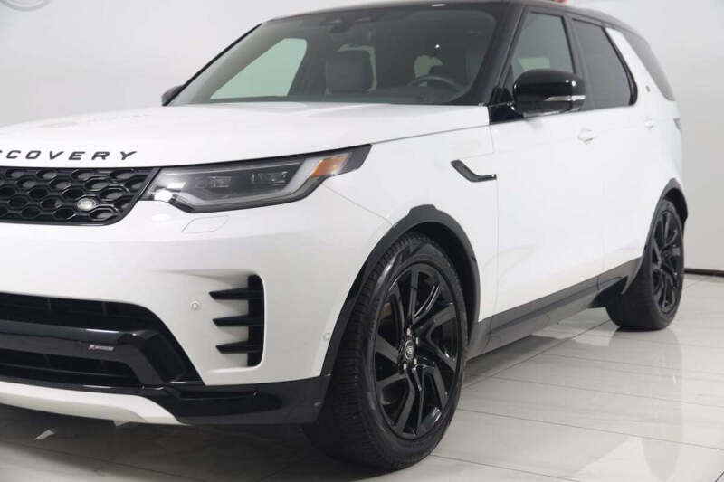 2023 Land Rover Discovery P360 S R-Dynamic