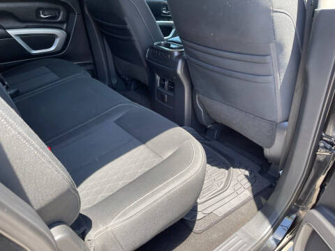 2018 Nissan Titan SV