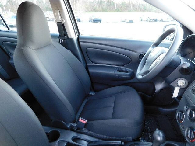 2017 Nissan Versa 1.6 S