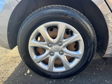 2014 Hyundai Accent GS