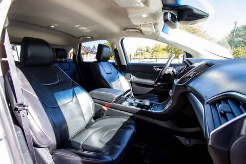 2020 Ford Edge Titanium