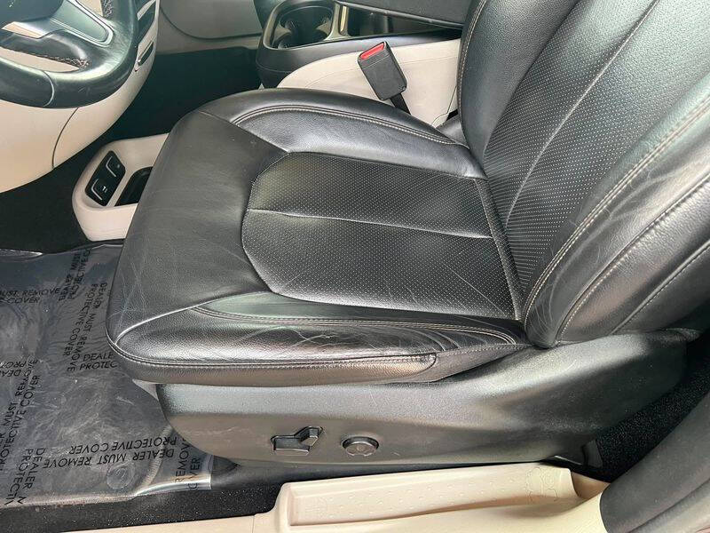 2019 Chrysler Pacifica Touring L