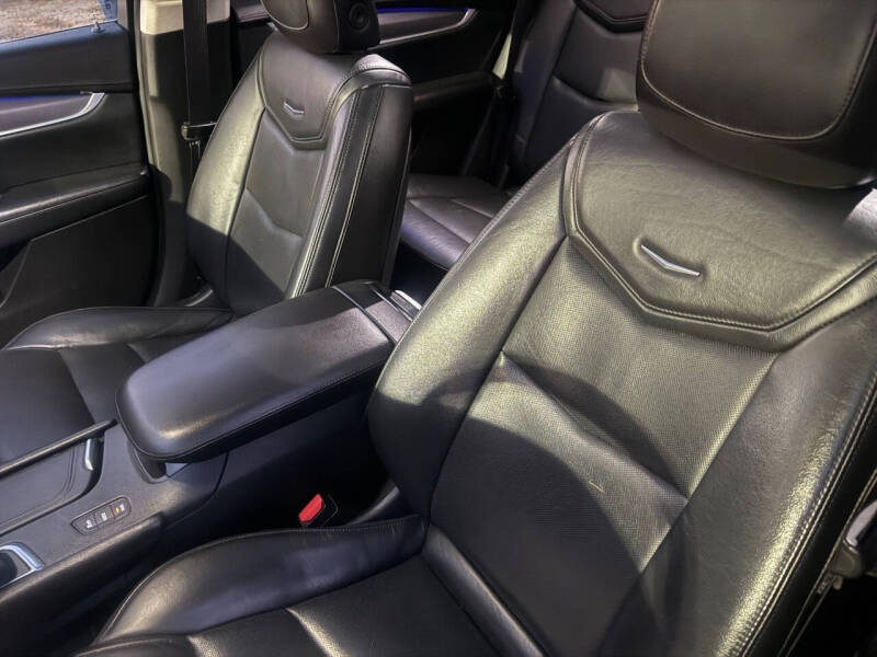 2018 Cadillac XT5 Premium Luxury