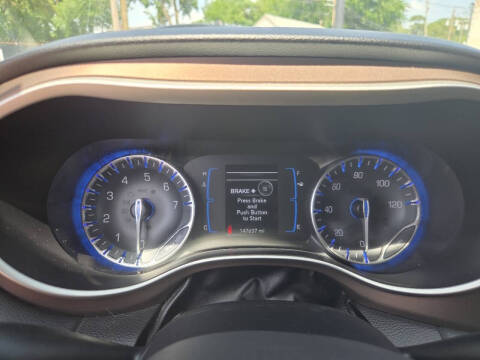 2017 Chrysler Pacifica Touring-L