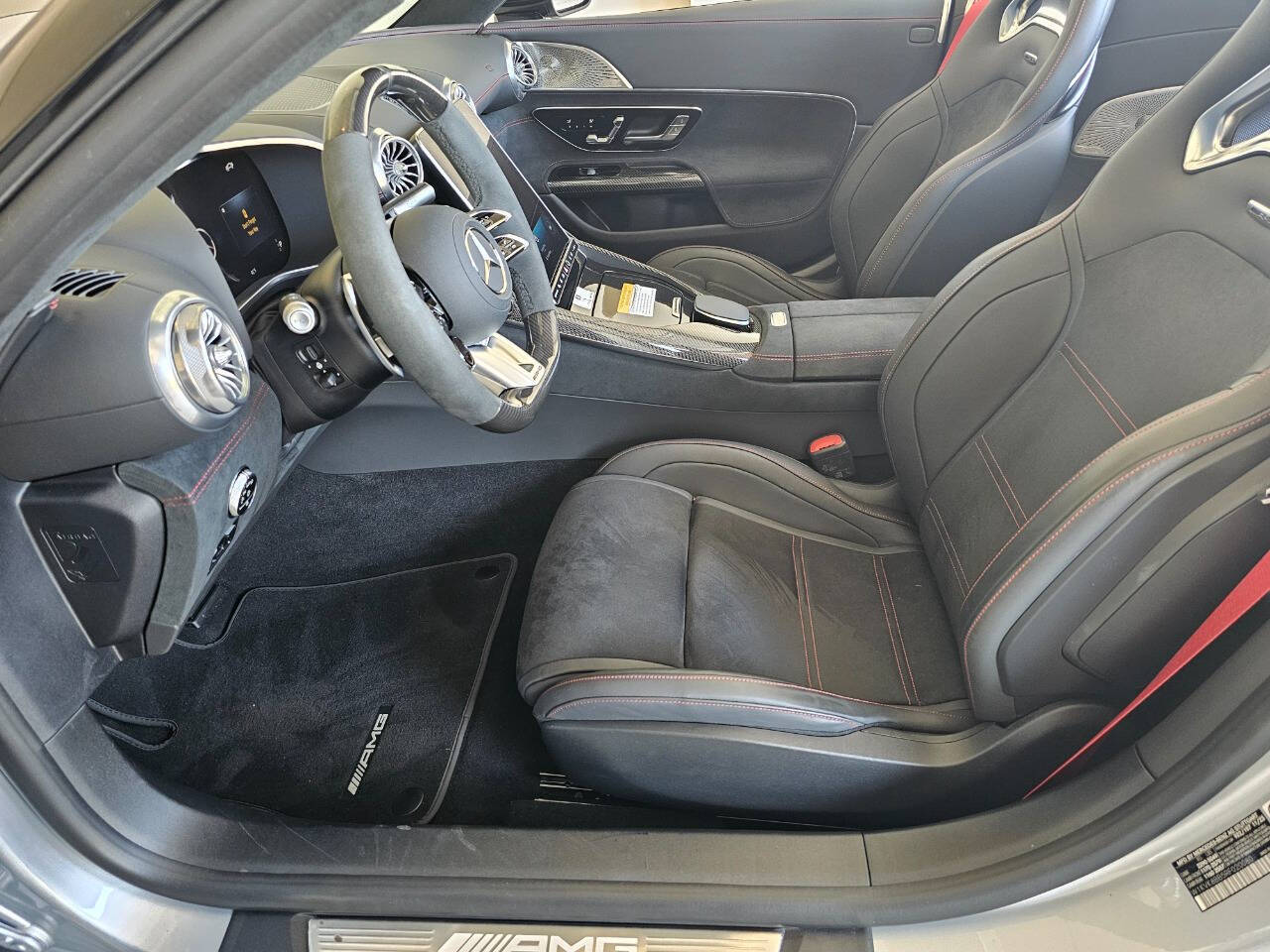 2024 Mercedes-Benz SL-Class 33