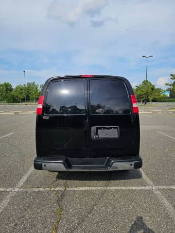 2018 Chevrolet Express 2500