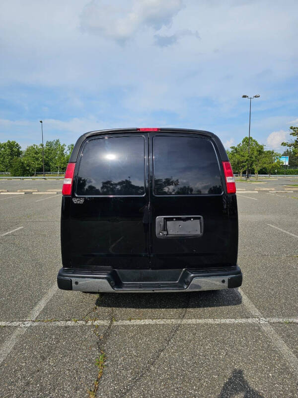 2018 Chevrolet Express 2500
