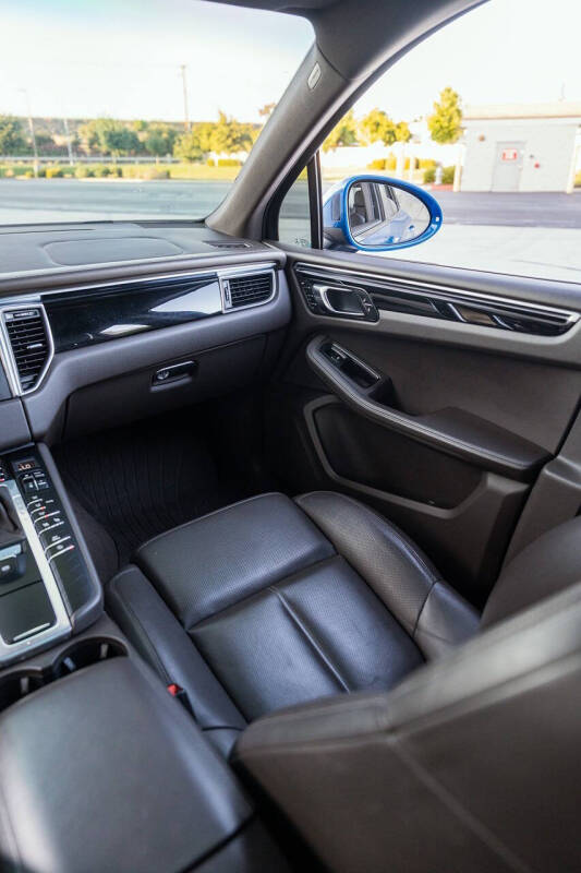 2016 Porsche Macan S