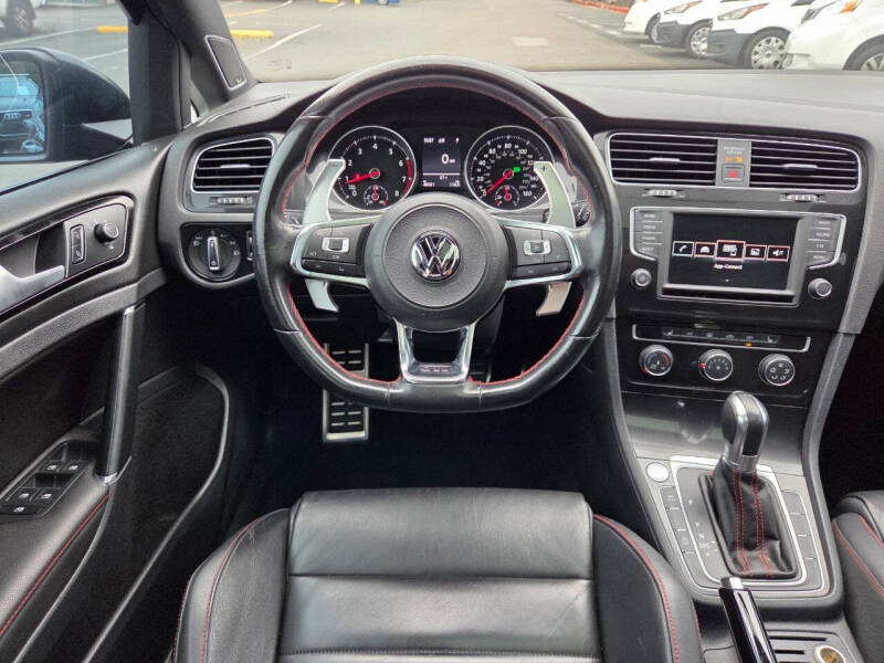 2016 Volkswagen Golf GTI SE