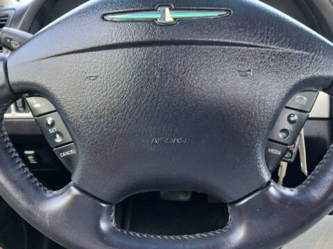 2005 Ford Thunderbird Deluxe