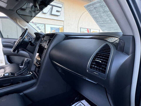 2020 Infiniti QX80 Luxe