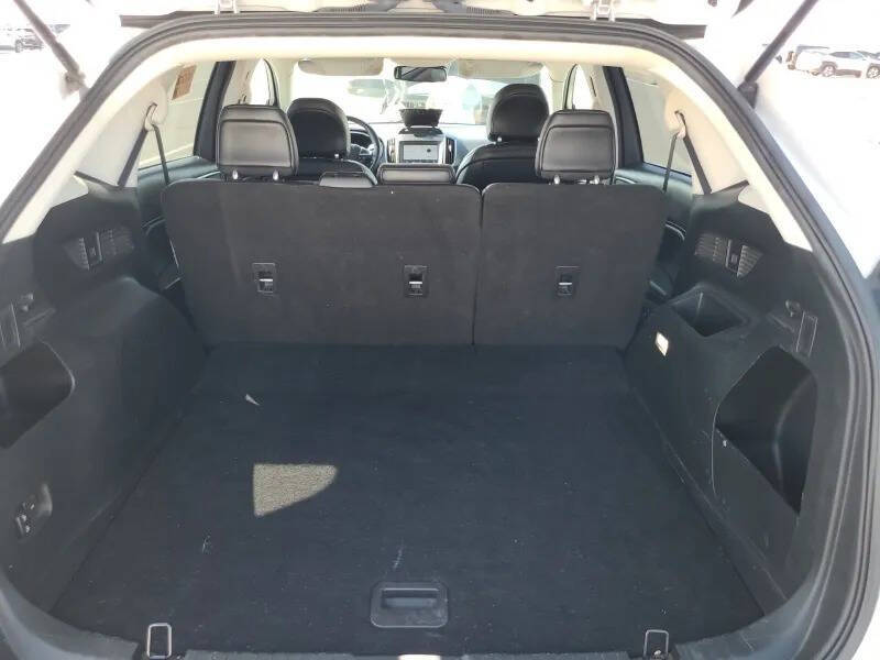 2019 Ford Edge SEL