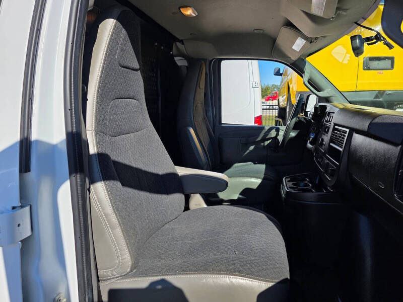 2021 Chevrolet Express 2500