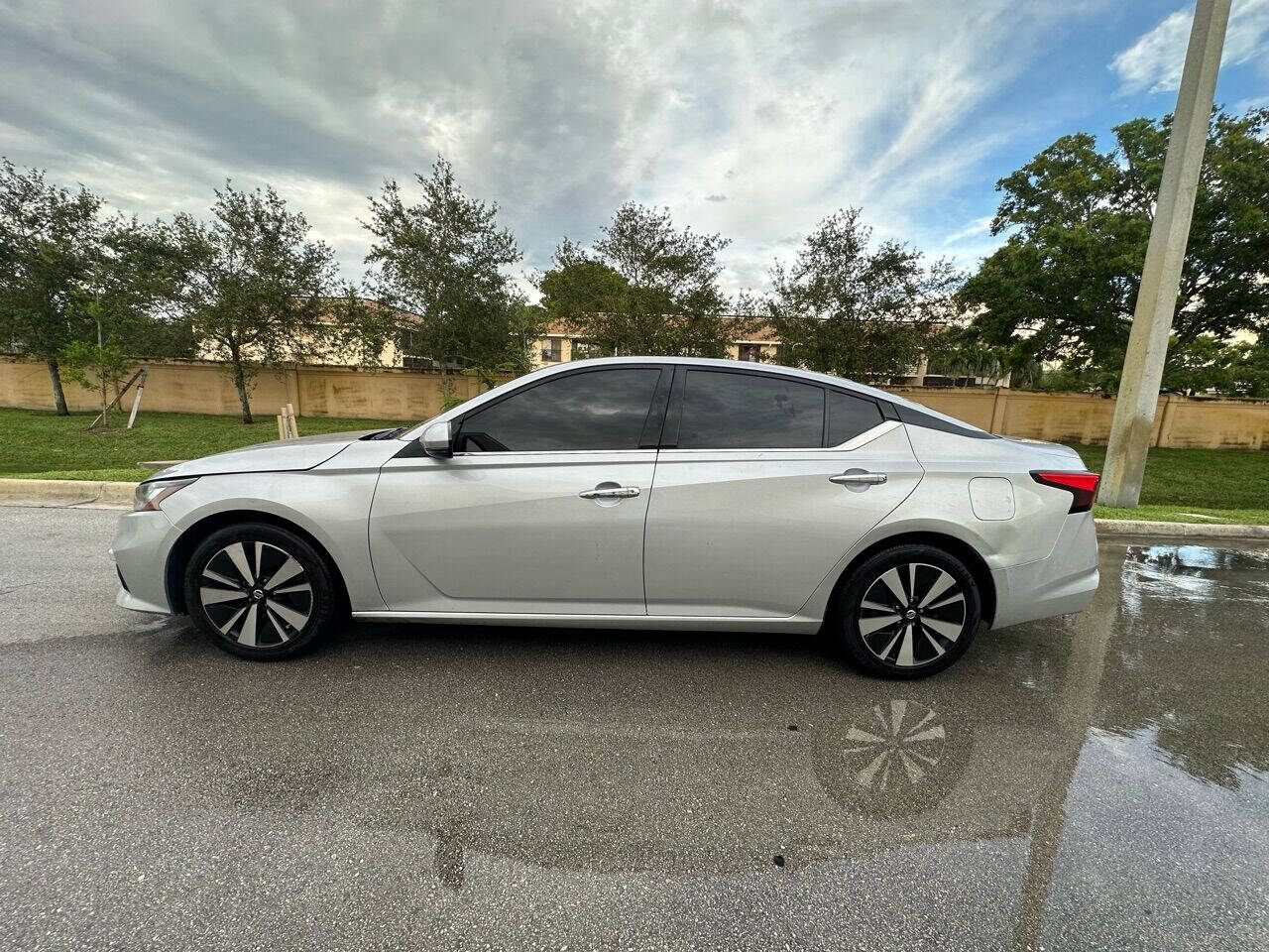 2020 Nissan Altima  - $20,999