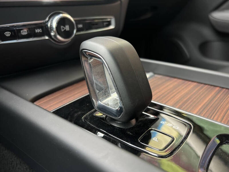 2023 Volvo S60 B5 Ultimate Bright Theme