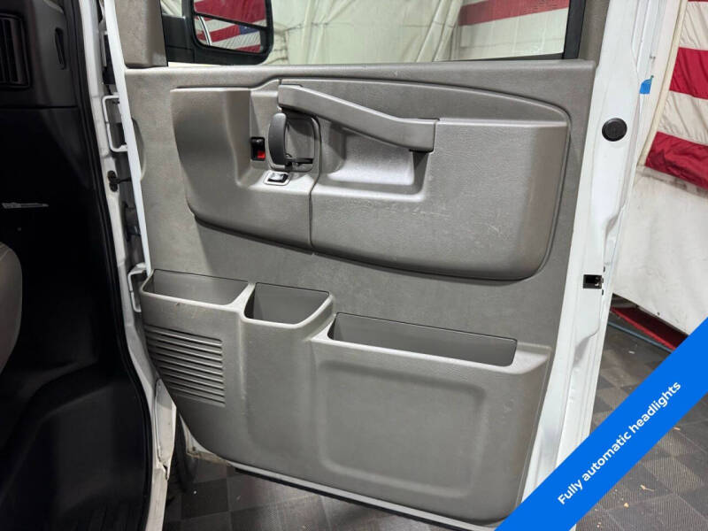 2021 Chevrolet Express 2500