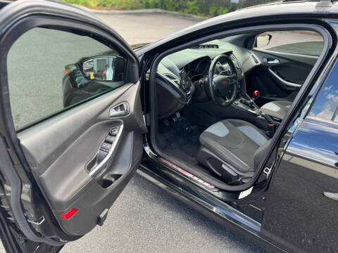 2018 Ford Focus ST