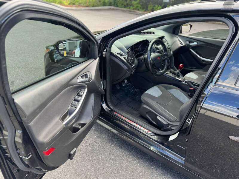 2018 Ford Focus ST