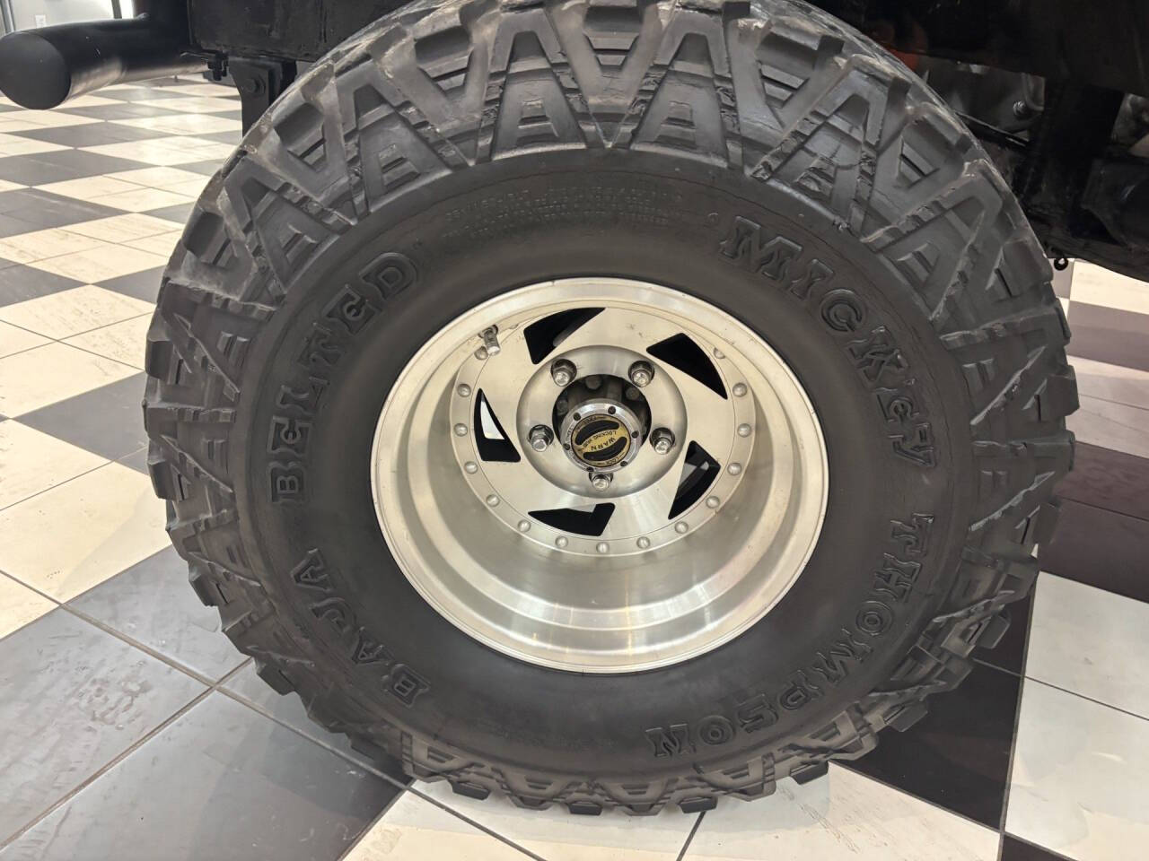 1984 Jeep Renegade 37