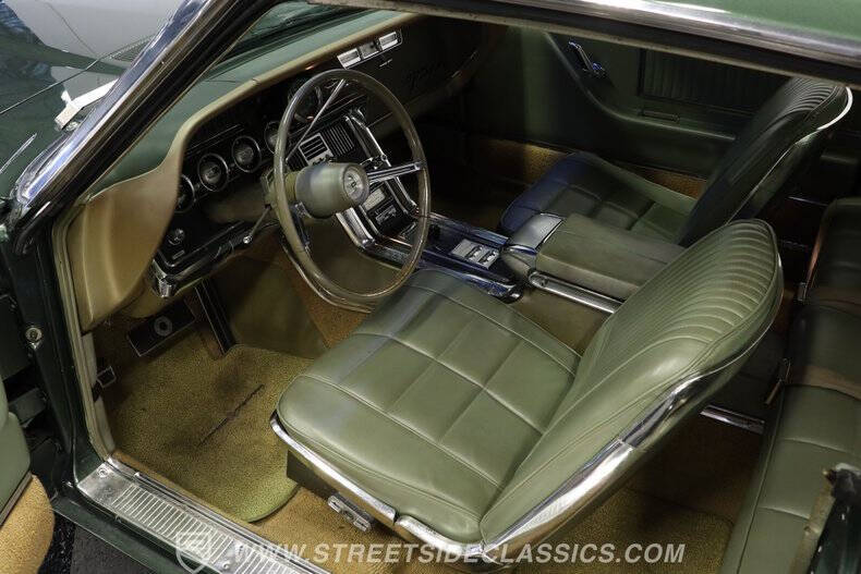 1966 Ford Thunderbird