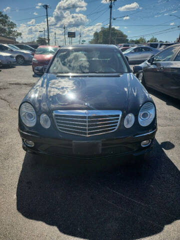 2009 Mercedes-Benz E-Class for sale at Right Choice Automotive in Rochester NY