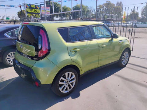 2017 Kia Soul +