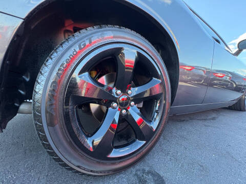 2013 Dodge Challenger R/T Plus