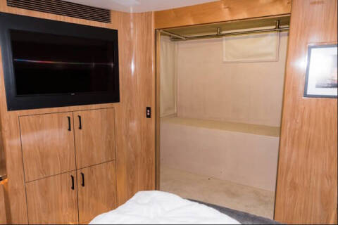 2008 Prevost Marathon XL45