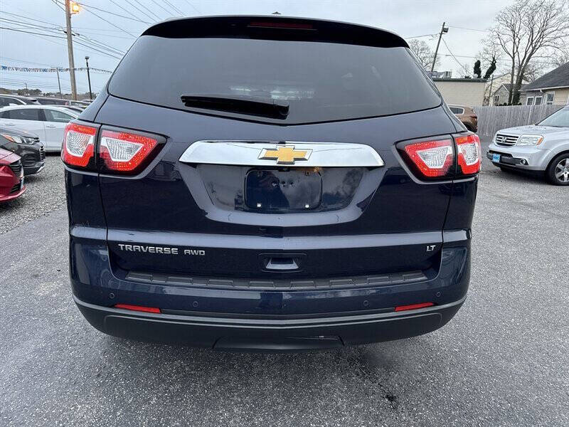 2017 Chevrolet Traverse LT