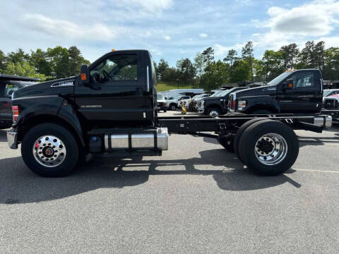 2025 Ford F-750 Super Duty