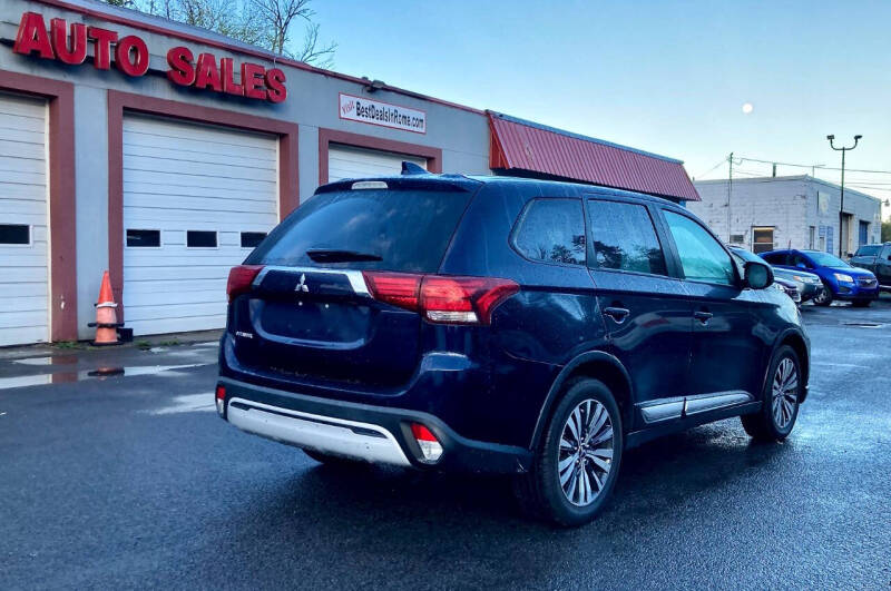 2020 Mitsubishi Outlander ES