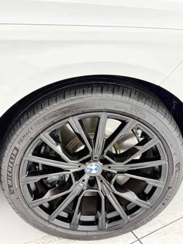 2022 BMW 7 Series 740i