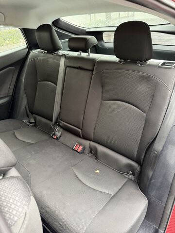 2022 Toyota Prius LE