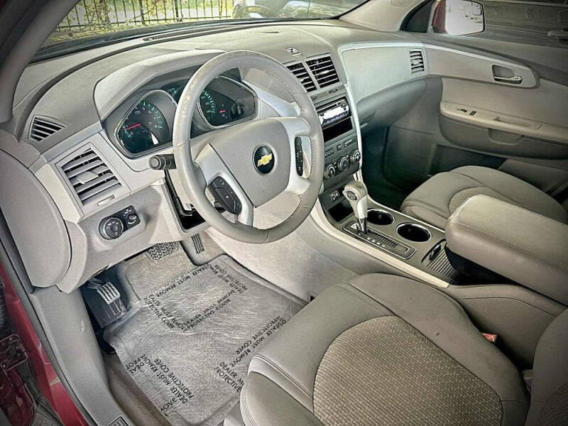 2011 Chevrolet Traverse LT