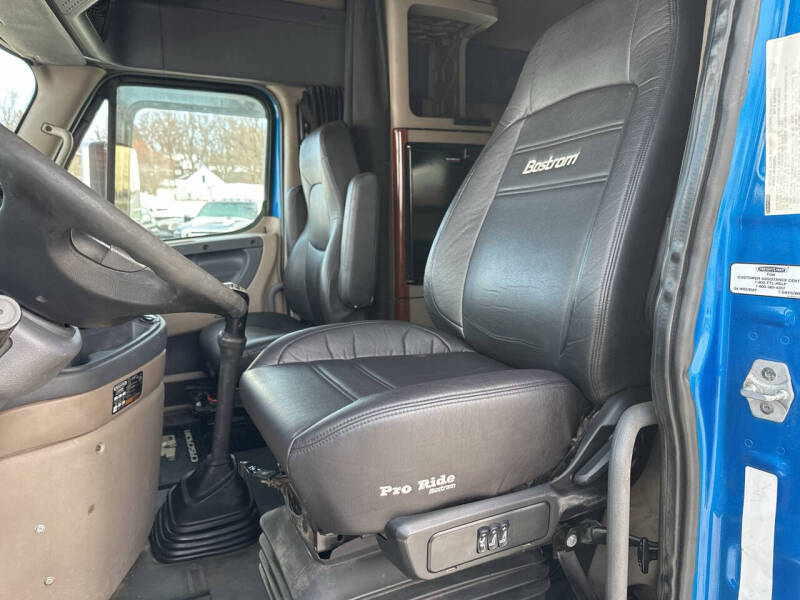 2016 Freightliner Cascadia