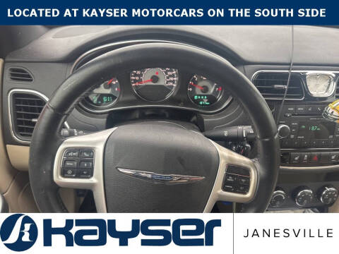 2012 Chrysler 200 Touring