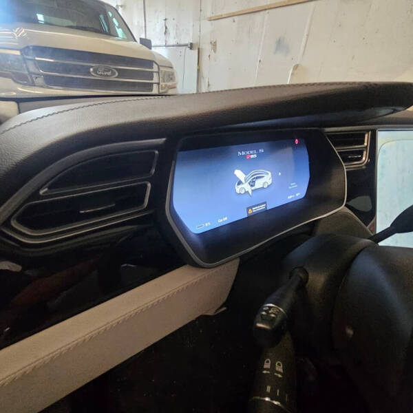 2014 Tesla Model S P85