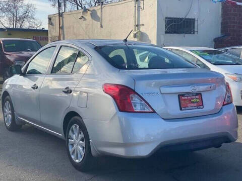 2016 Nissan Versa 1.6 S