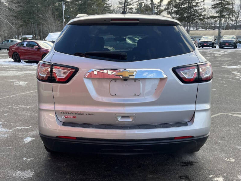 2017 Chevrolet Traverse LS