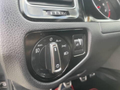 2015 Volkswagen Golf GTI SE