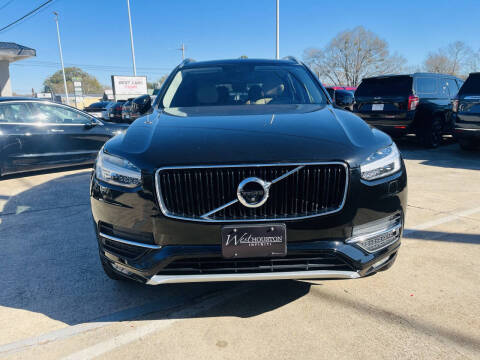 2016 Volvo XC90 T6 Momentum