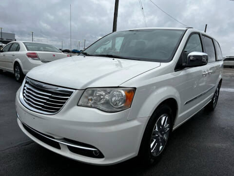 2011 Chrysler Town and Country for sale at Caps Cars Of Taylorville in Taylorville IL