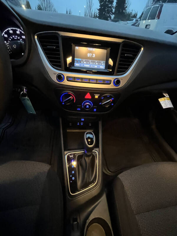 2018 Hyundai Accent SE